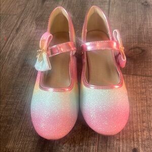 ⭐️Glittery Pink and White Kids Shoes